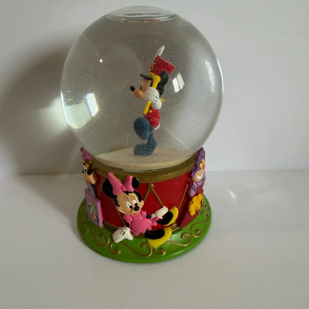 Disney Store Mickey Mouse 75th Anniversary Bandleader Musical Snow Globe Drum